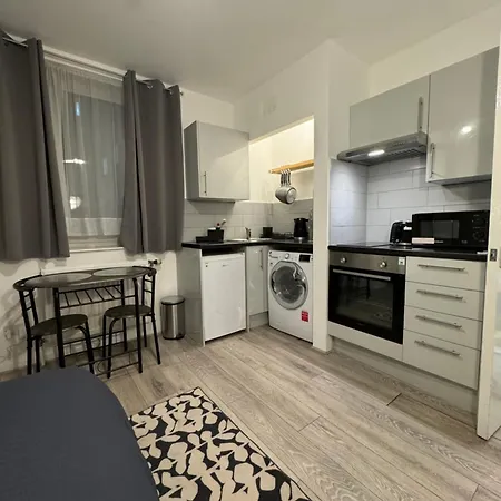 Spacious - South Kensington - Harrods Apartment