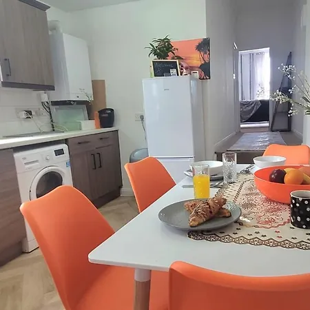 Apartment Stylish And Bright Flat In N8 Turnpike Lane - Piccadilly Line