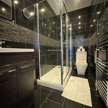 Conway Apartment *