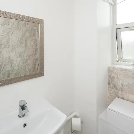 Apartamento Stylish With Wifi And Easy Access To *