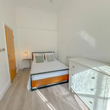Conway Apartment *