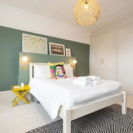 Chic And Colourful Family By Underthedoormat * London
