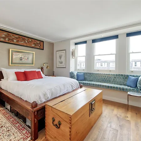 Stunning 2 Bedroom In Little Venice West Apartment