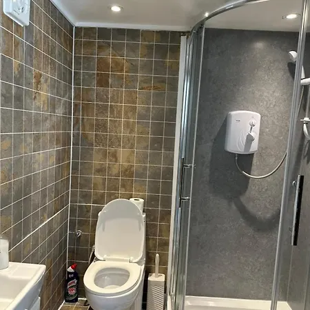 Outhouse Fully Equipped * ロンドン