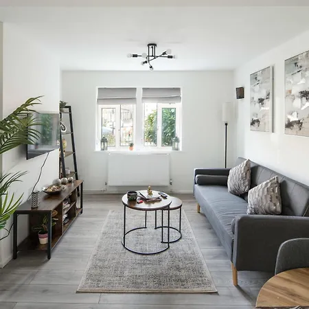 1 Bedroom Kentish Town *