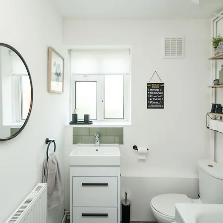 1 Bedroom Kentish Town Apartment *