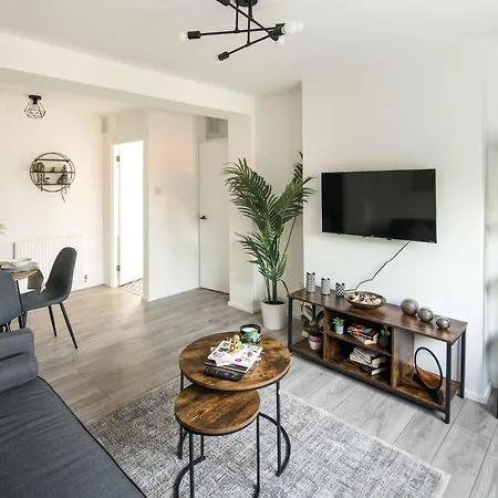 1 Bedroom Kentish Town Apartment *