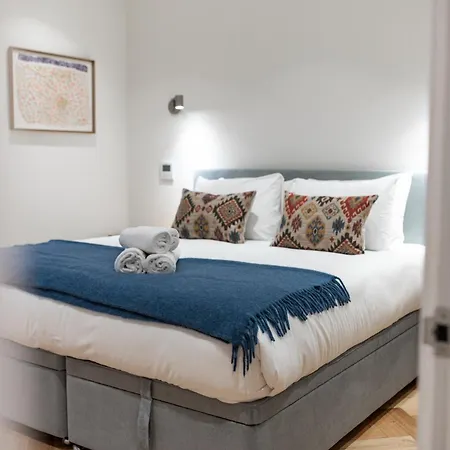 Stunning Hampstead Rh9 * London