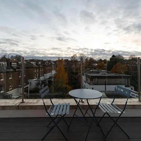 Stunning Hampstead Rh9