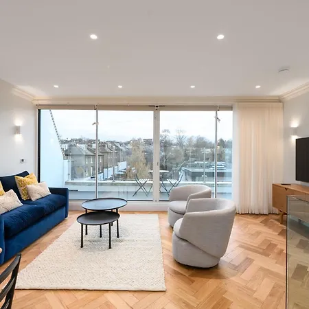 Stunning Hampstead Rh9 Apartment *