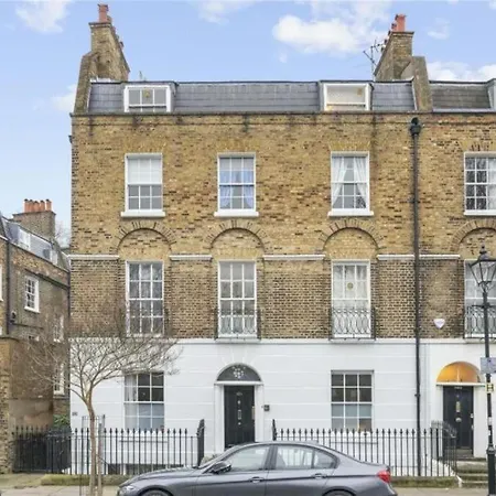Charming 2 Bedroom Family *