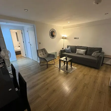 Apartamento Cozy Two Bedroom Sleeps 6 Near Camden Market Hw10 Londres