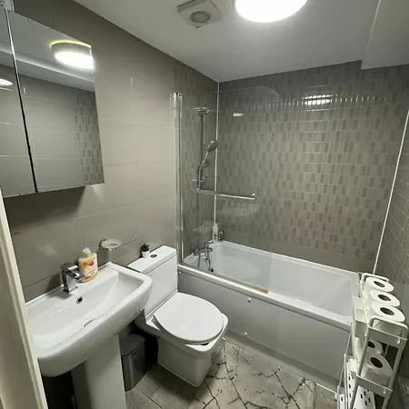 Cozy Two Bedroom Sleeps 6 Near Camden Market Hw10 Londres