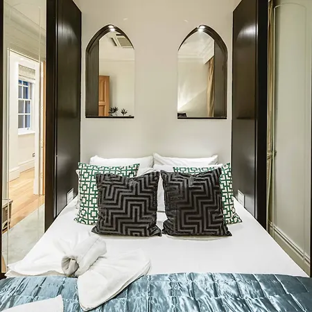 Mayfair-dreamhouse-ac-selfridges-oxfordstreet-superluxury Apartment London