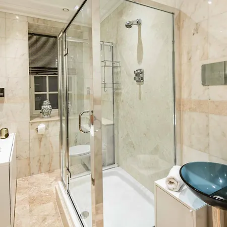 Mayfair-dreamhouse-ac-selfridges-oxfordstreet-superluxury Apartment London