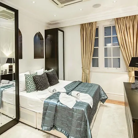 Mayfair-dreamhouse-ac-selfridges-oxfordstreet-superluxury London