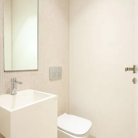 Apartment Bright 4 Bed Flat London