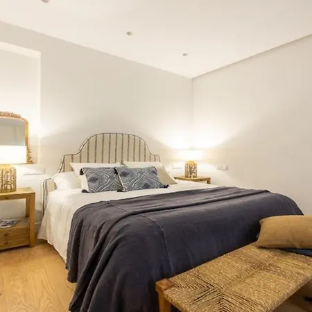 Bright 4 Bed Flat Apartment London