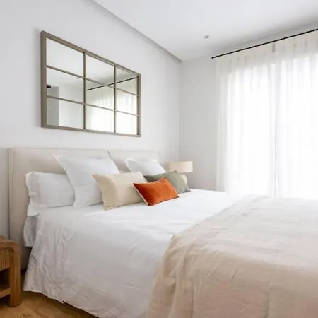 Apartment Bright 4 Bed Flat London