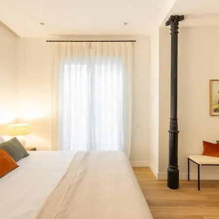 Apartment Bright 4 Bed Flat