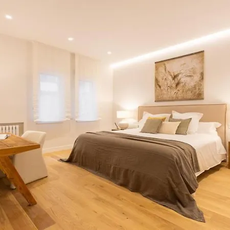 Bright 4 Bed Flat London