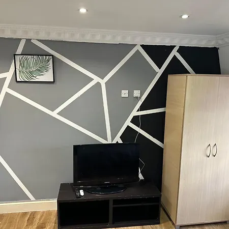 1 Bedroom S8