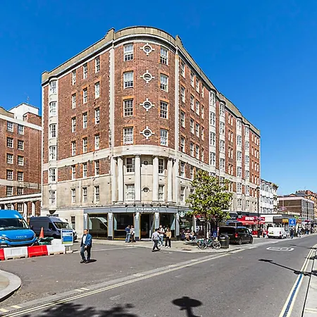 Modern 2 Bedroom Flat Near Queensway Apartment London