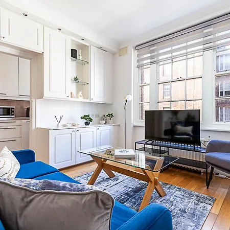 Modern 2 Bedroom Flat Near Queensway Apartment London