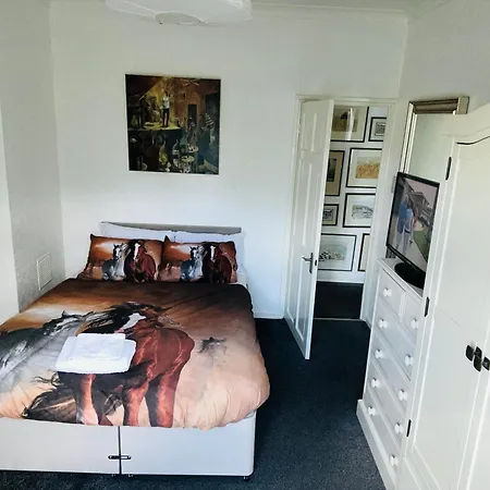 Bliss Getaway * Bromley