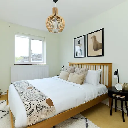 The Putney Heath Place - Adorable 3bdr Flat London