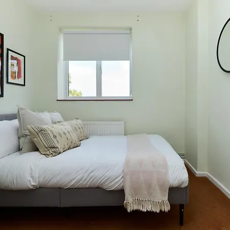 The Putney Heath Place - Adorable 3bdr Flat Apartment London