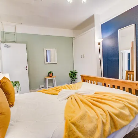 2 Bedroom And Living Edgware Road, Central * London