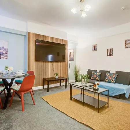2 Bedroom And Living Edgware Road, Central London