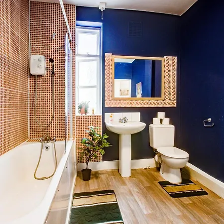 2 Bedroom And Living Edgware Road, Central Apartment London