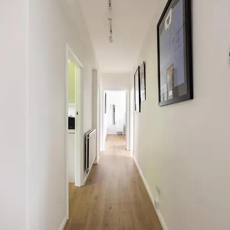 Penthousestays Wimbledon - Chic 2 Bedroom King Bed With Balcony - 2 Mins From Wimbledon Tennis Club And Museum - Aeltc Apartamento *