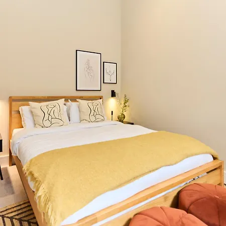 The Brixton Hill Place - Exquisite 2bdr Flat With Terrace *