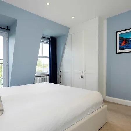 Veeve - Kensington Rooftops