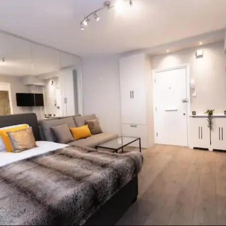 Apartment Charming Studio