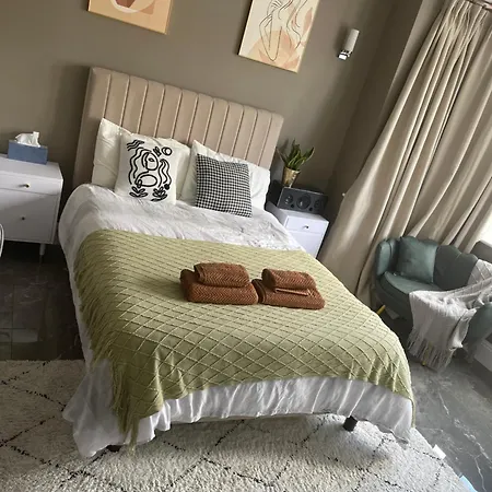 Homestay Modern Huge Double With Private Bathroom In Colindale Edgware