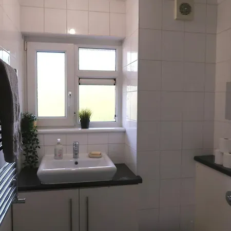 Chic 4-bed In Trendy Clerkenwell W Balcony And Walking Distance To Tube Appartement Londres