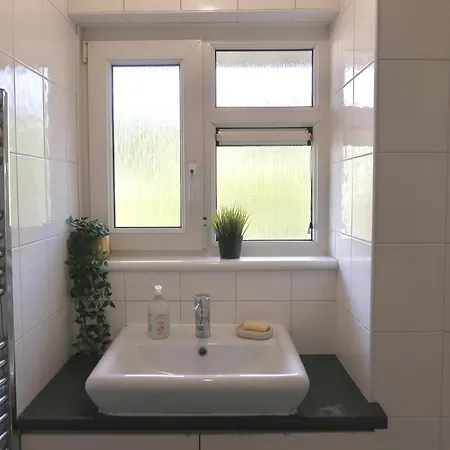 Chic 4-bed In Trendy Clerkenwell W Balcony And Walking Distance To Tube