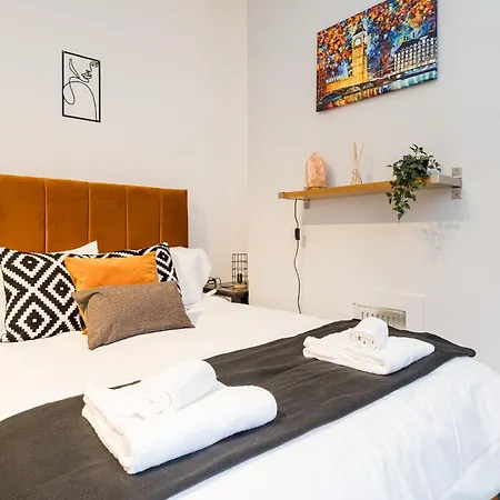Spacious 6 Ensuite Bedroom House In * Londres