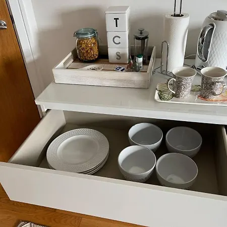 Stylish Flat Near * London