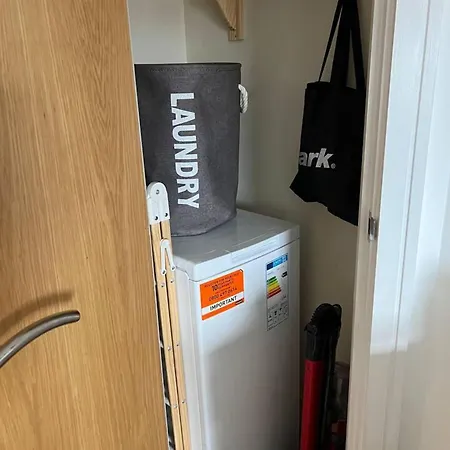 Stylish Flat Near London
