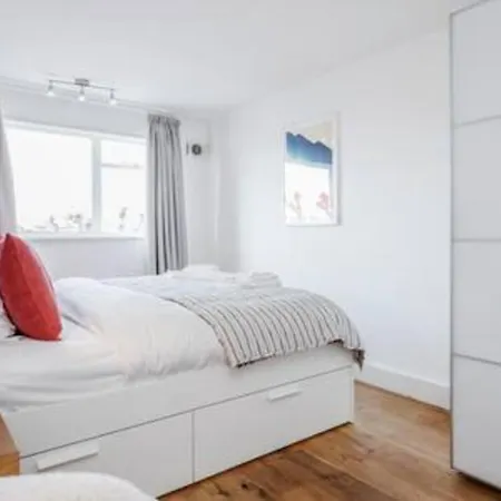 Apartment Spacious 2bed In Location Holland Park-n Hill *