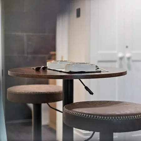 Vichy - The Hampstead Star | Prime Location