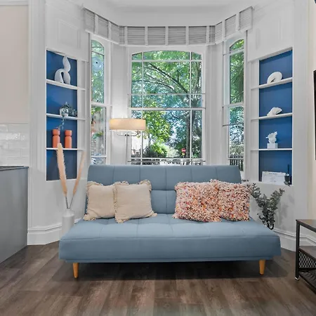 Apartment Vichy - The Hampstead Star | Prime Location