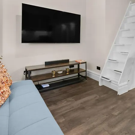 Apartment Vichy - The Hampstead Star | Prime Location London
