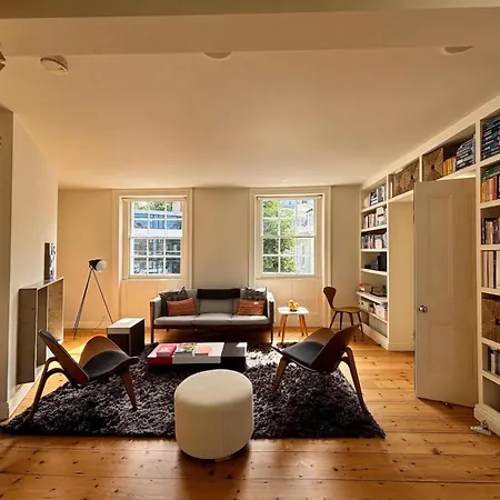 Apartment Trendy 1bd Flat On Historic Street Farringdon *