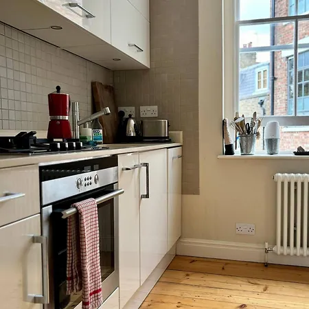 Apartment Trendy 1bd Flat On Historic Street Farringdon